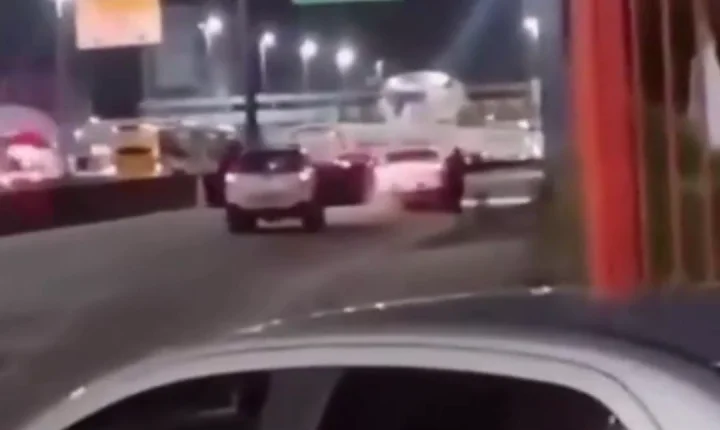 Vídeos mostram policiais disparando contra o carro do secretário assassinado no RJ